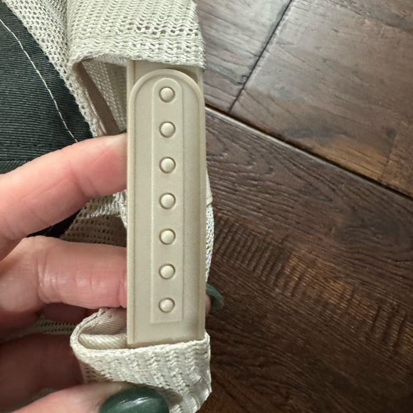 Sportsman Green and Cream Baseball Cap with Floral Embroidery - Picture 5 of 11